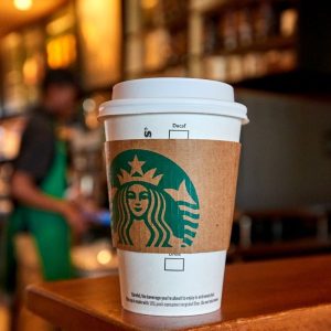 Starbucks Dünya Genelinde 250 Mağazasını Kapatıyor