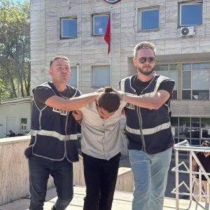 Muğla’da Atatürk Büstünü Söken Şahıs Tutuklandı