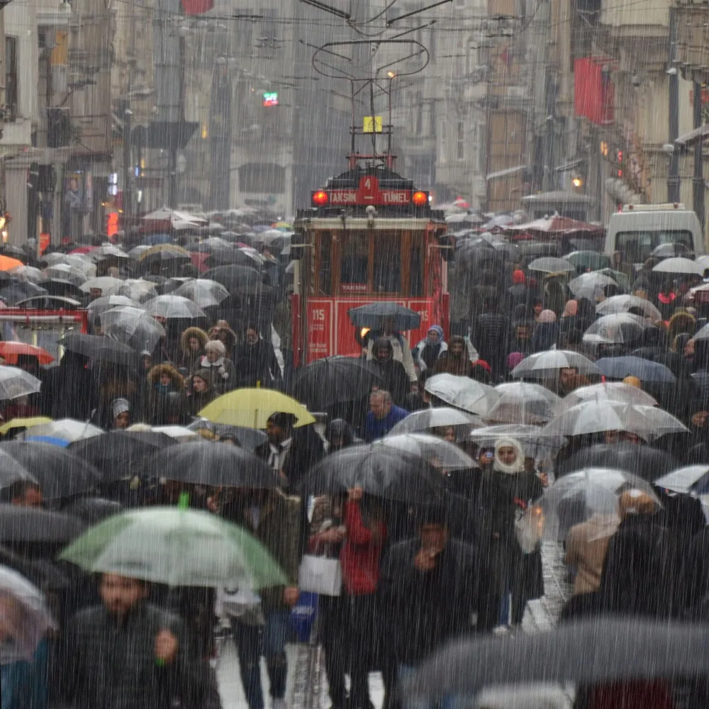 Türkiye Genelinde Yağışlı ve Serin Hava Etkisi Sürüyor