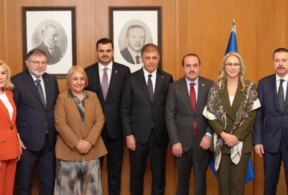 AK Parti İzmir Milletvekillerinden Cemil Tugay’a Ziyaret