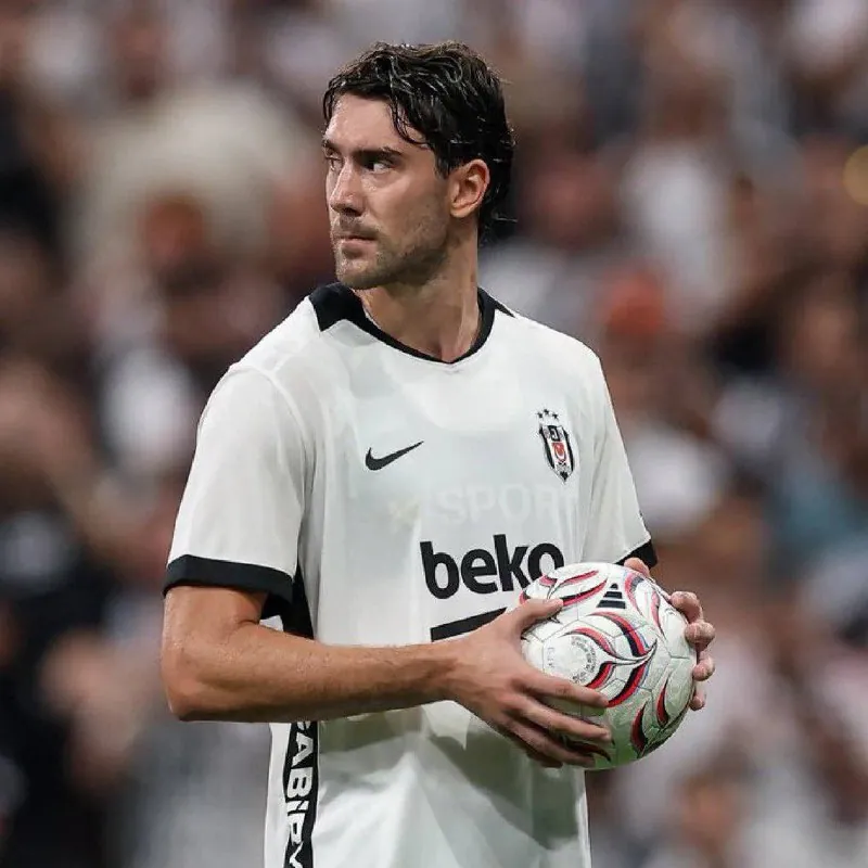 Dusan Vlahovic Beşiktaş Tarihine Geçti