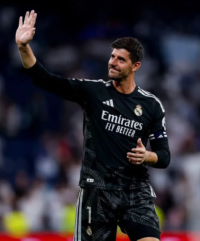 Real Madrid Kalecisi Courtois ile Yeni Sözleşme İçin Anlaştı