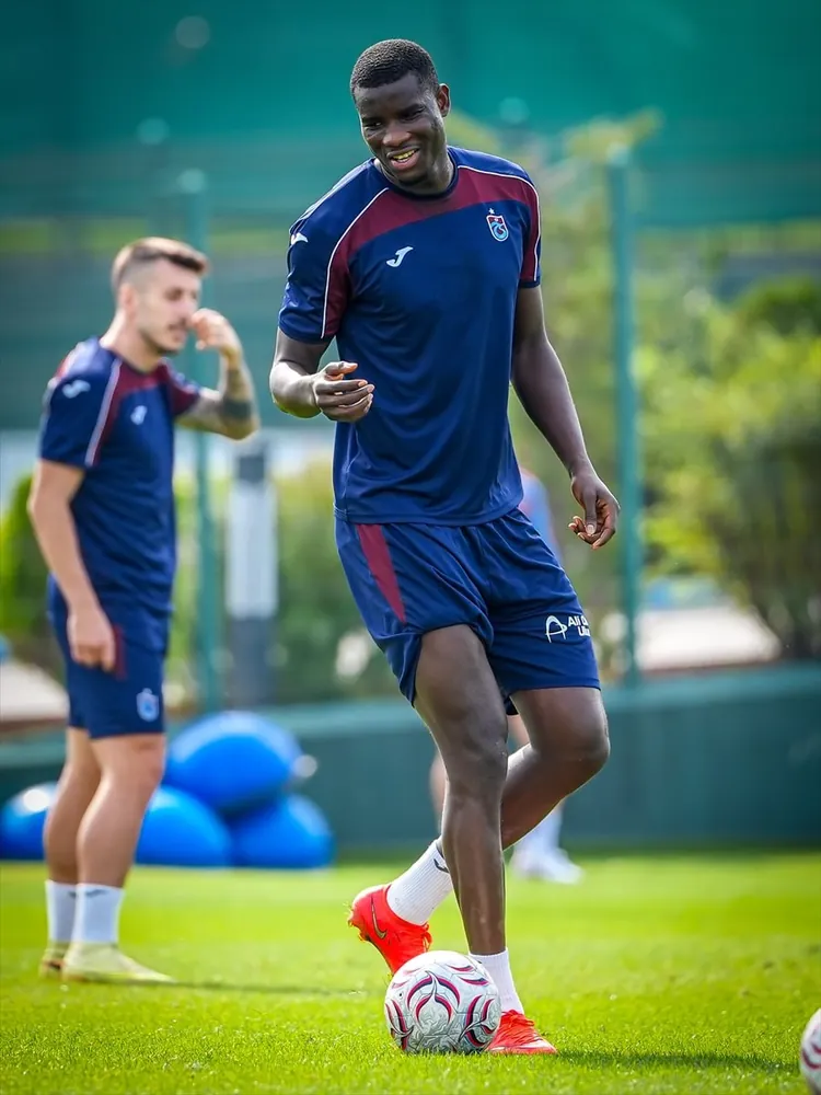 Trabzonspor’da Paul Onuachu Sakatlığı Nedeniyle Beşiktaş Maçında Oynayamayacak