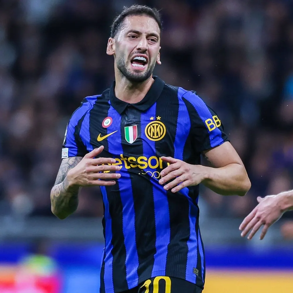 Inter, Hakan Çalhanoğlu İle Sözleşme Yenilemek İçin Düğmeye Bastı