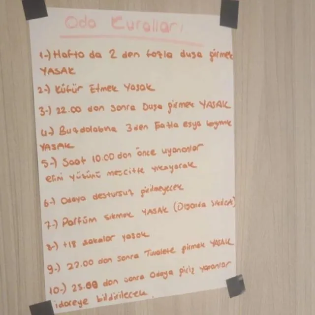 Üniversite Yurdunda Öğrencilerden Şaşırtan Oda Kuralları