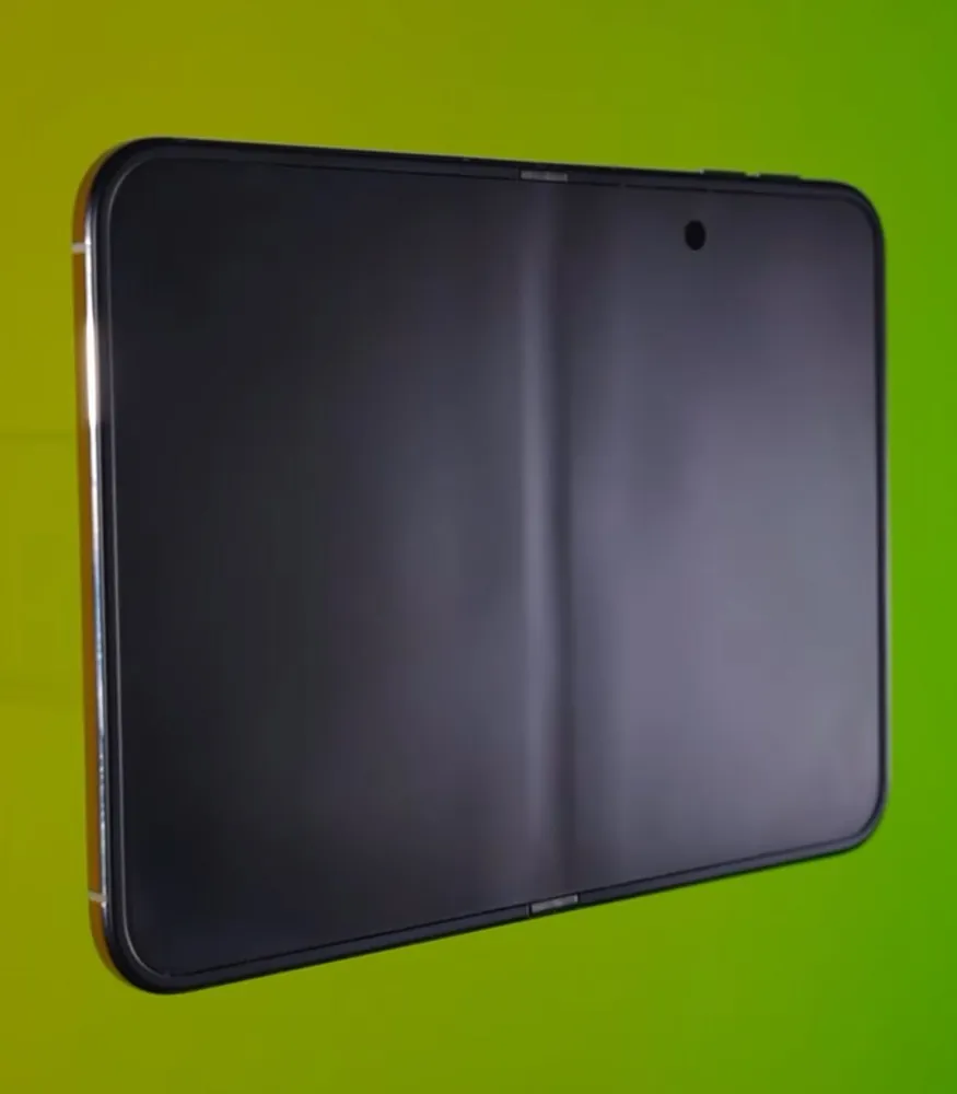 Katlanabilir iPhone Duo Dayanıklılık Testinde Beklenmedik Sonuç