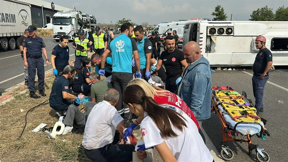 Antalya’da Meydana Gelen Kazada 17 Kişi Yaralandı