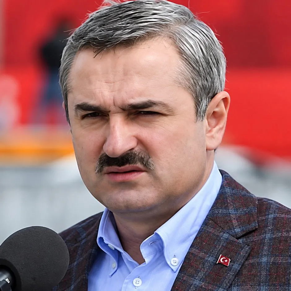 İstanbul Havalimanı’ndaki Pahalı Dönerin Sahibi AKP Milletvekili Çıktı